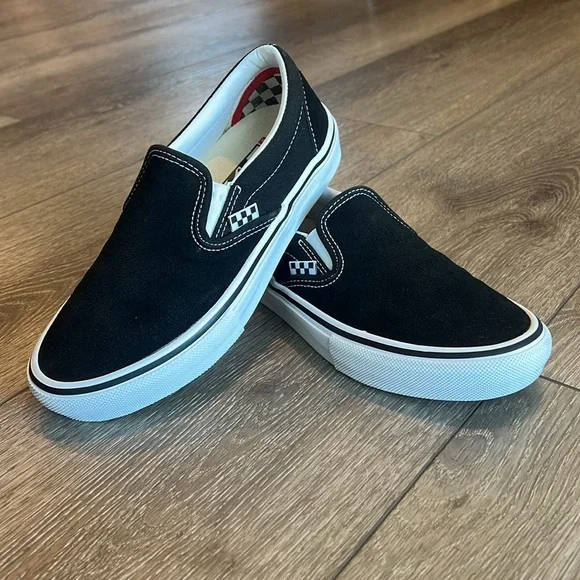NWOT, Box Included, Vans SKATE Pop Cush B&W slip on. - Picture 2 of 7